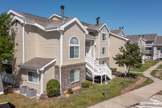 8787 Shenandoah Park Dr, Shenandoah, TX 77385