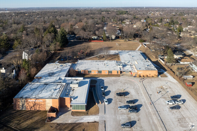 Spring Creek Elementary School is located in Rockford, IL.