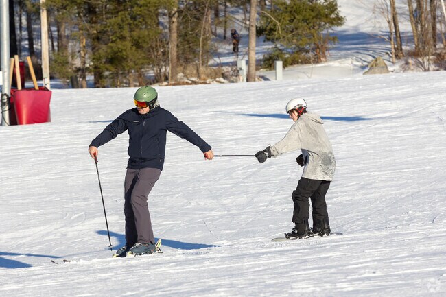Cornwall families find that Mohawk Mountain a convenient place for new skiers to learn.
