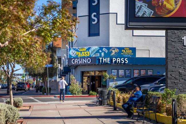 Diverse casinos can be found near McCullough Hills in Downtown Henderson.