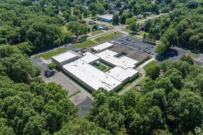 Testing shows 62% of B.L. Miller Elementary School students are proficient in reading.