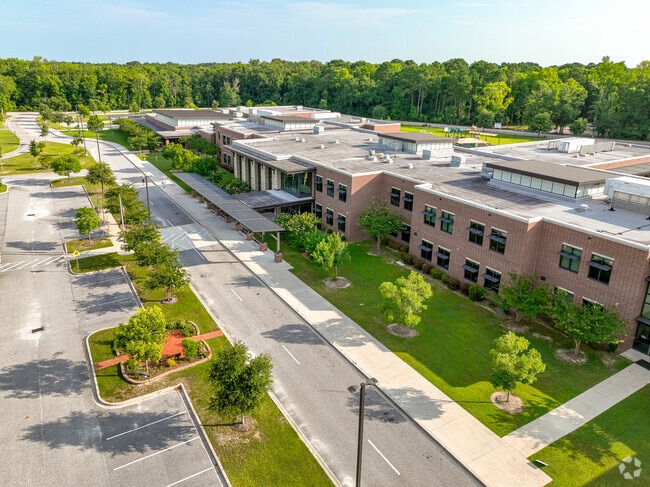 Laing Middle School is a public school in Mount Pleasant.