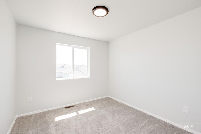 16739 Sentinel Ave, Caldwell, ID 83607 - photo 6