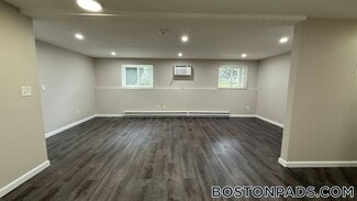 310 Thompson Rd Unit 111, Webster, MA 01570