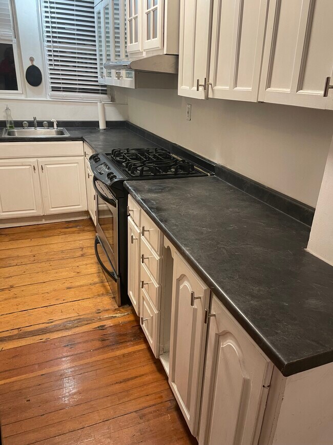 6 Saint Gregory St unit Townhouse, Boston, MA 02124 - photo 7