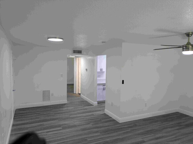 4315 Aegean Dr unit 254C, Tampa, FL 33611 - photo 4