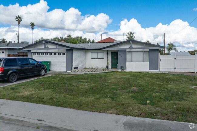 Affordable Ford City ranch-style home priced as low as $110K near Taft’s vibrant community.