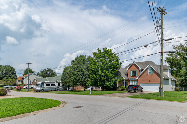 Holly Point homes styles can vary from house to house.