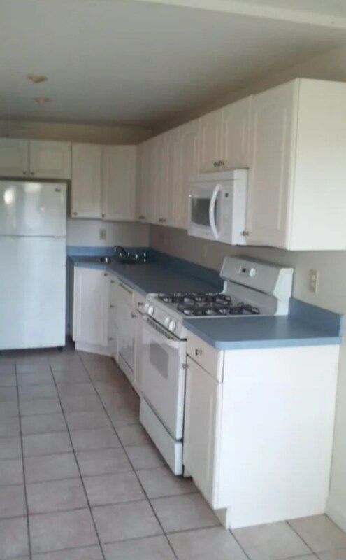 130 Central St unit 7, Hudson, MA 01749 - photo 1