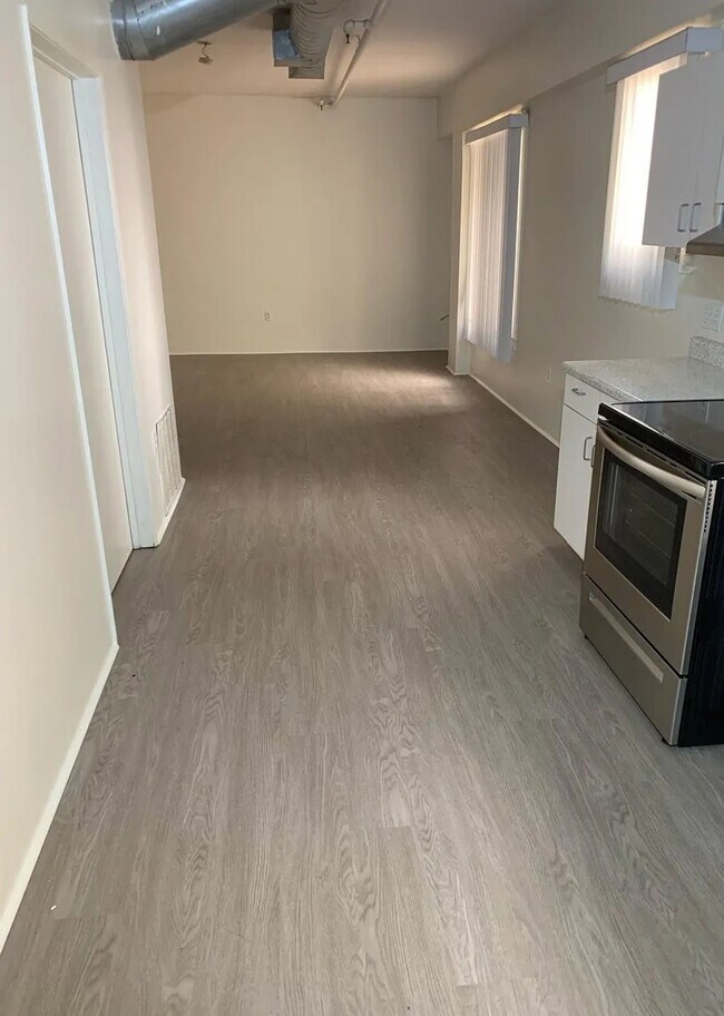 1055 6th Ave, San Diego, CA 92101 - photo 3