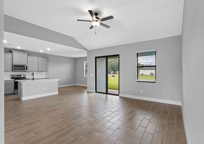 13408 Lake Gallagher Drive St unit 37000973, Dover, FL 33527 - photo 4