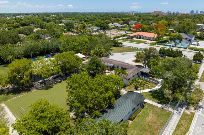 Somerset Academy Bay