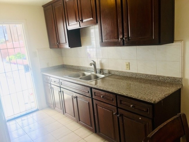 18436 Roslin Ave, Torrance, CA 90504 - photo 5