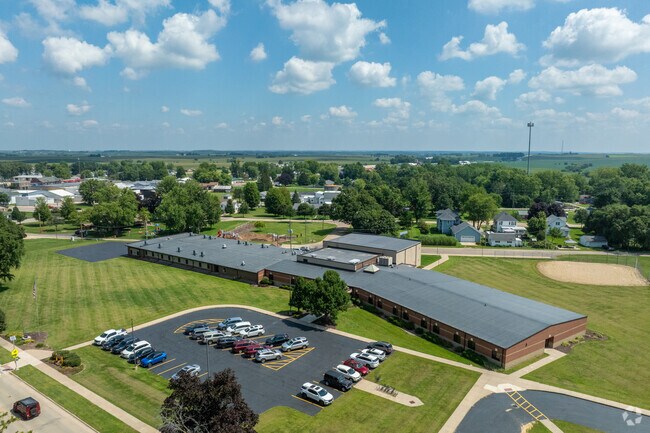 Forreston Grade School offers plenty of fun after school activities.