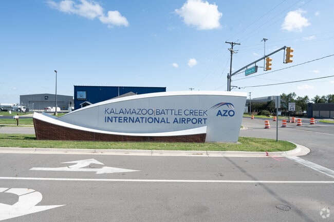Hill N Brook residents benefit from  an international airpot in Kalamazoo.