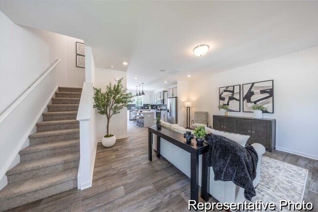 3103 Elemare St unit 29, Charlotte, NC 28208 - photo 3