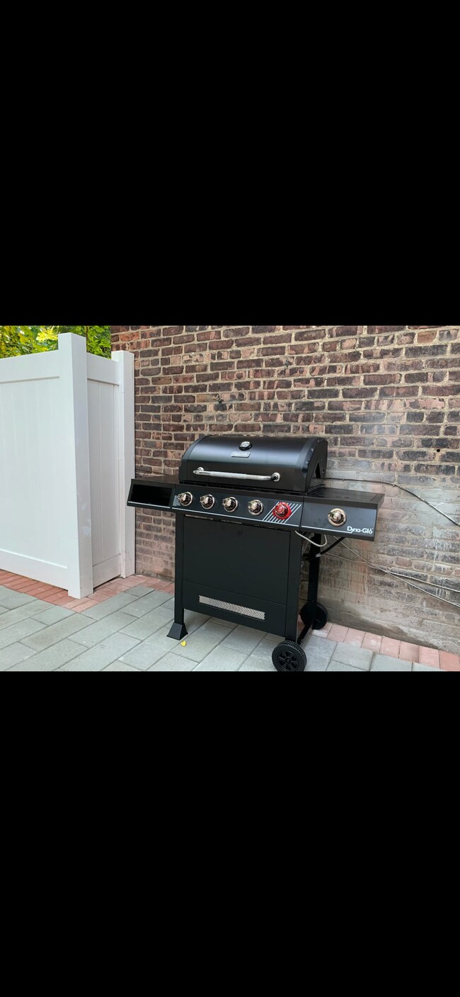 195 Grant Ave, Jersey City, NJ 07305 - photo 4