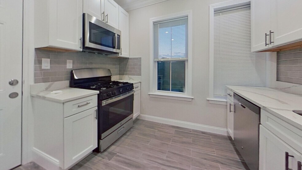 251 Cambridge St unit 3, Boston, MA 02114 - photo 1