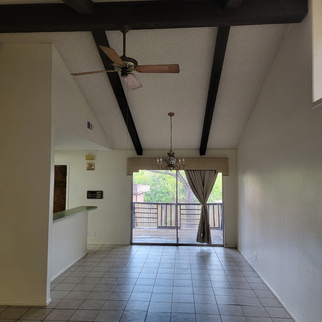 3326 Scenic Ln unit A, San Antonio, TX 78230 - photo 6