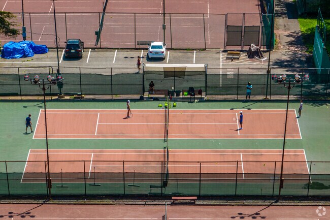 Packanack Lake Tennis Club is the perfect spot for tennis and pickleball enthusiasts.