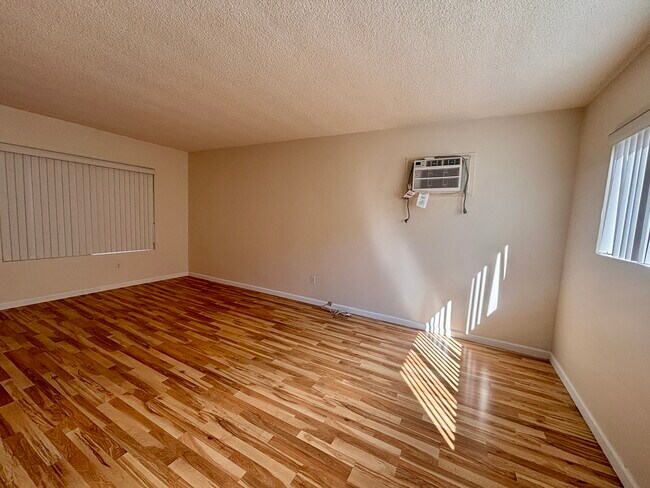524 N 21st St unit A, Montebello, CA 90640 - photo 3