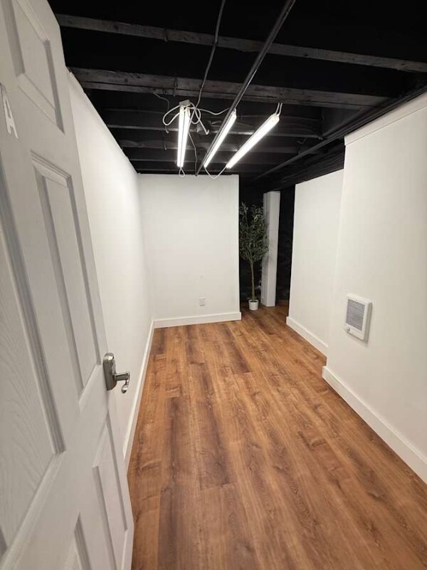 82 W Broadway unit Room A, Derry, NH 03038 - photo 3