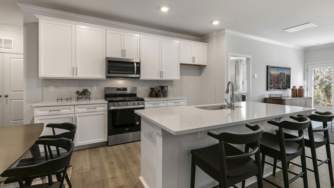 114 Lemongrass Ln, Bermuda Run, NC 27006 - photo 2