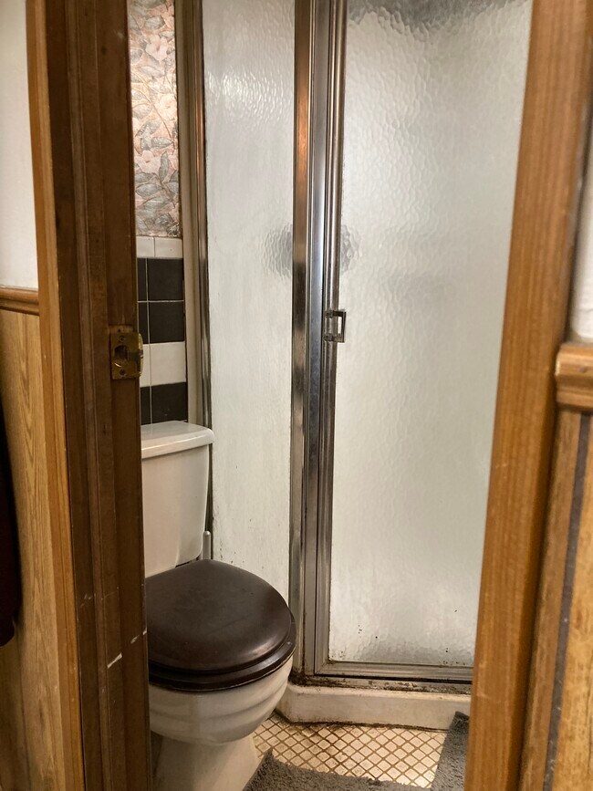 764 Lenore Ln unit 1, Elmont, NY 11003 - photo 7