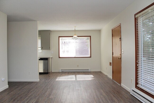 2002-2012-2012 Ne 22nd Ave unit 2004, Portland, OR 97212 - photo 5