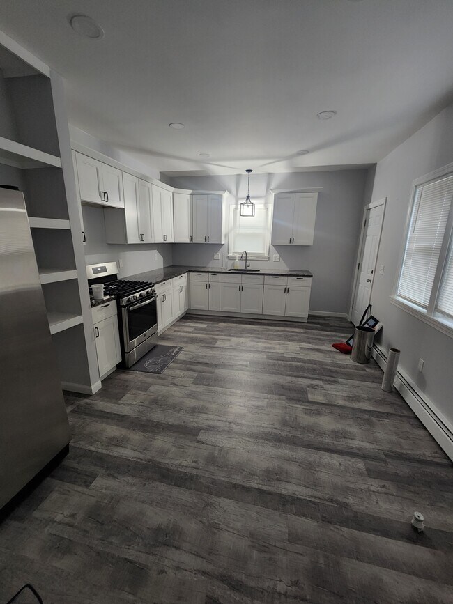 175 Abbott St unit 175-1, Lawrence, MA 01843 - photo 3