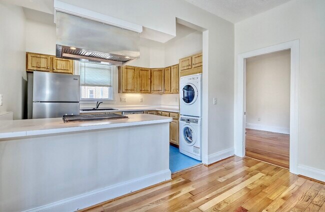 14 Holton St unit 1, Medford, MA 02155 - photo 5