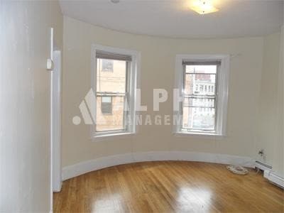 6 Wait St unit 3, Boston, MA 02120 - photo 3