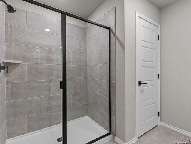 6610 Lowrie, San Antonio, TX 78239 - photo 6