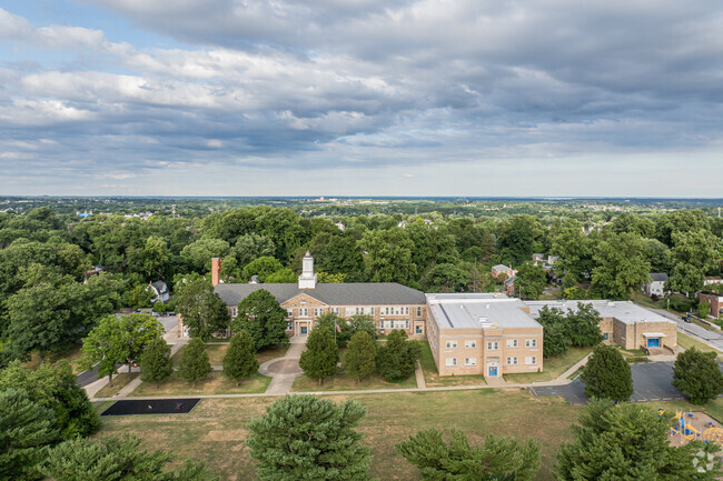 Glenmount Elementary-Middle encourages parent and community involvement.