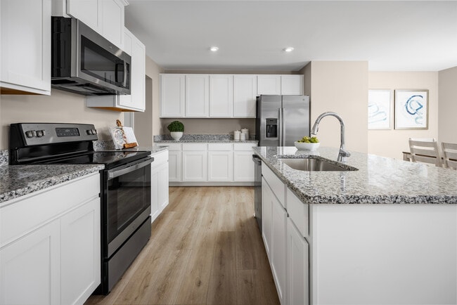 306 Lily Ln unit 37421911, Elyria, OH 44035 - photo 3