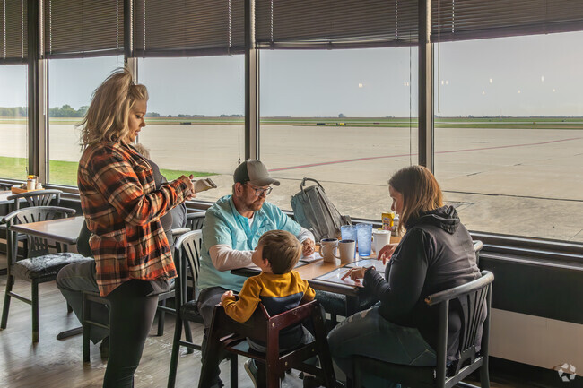 Grab a bite at North Fork’s favorite spot, East End Grill, known for its chopped steak.
