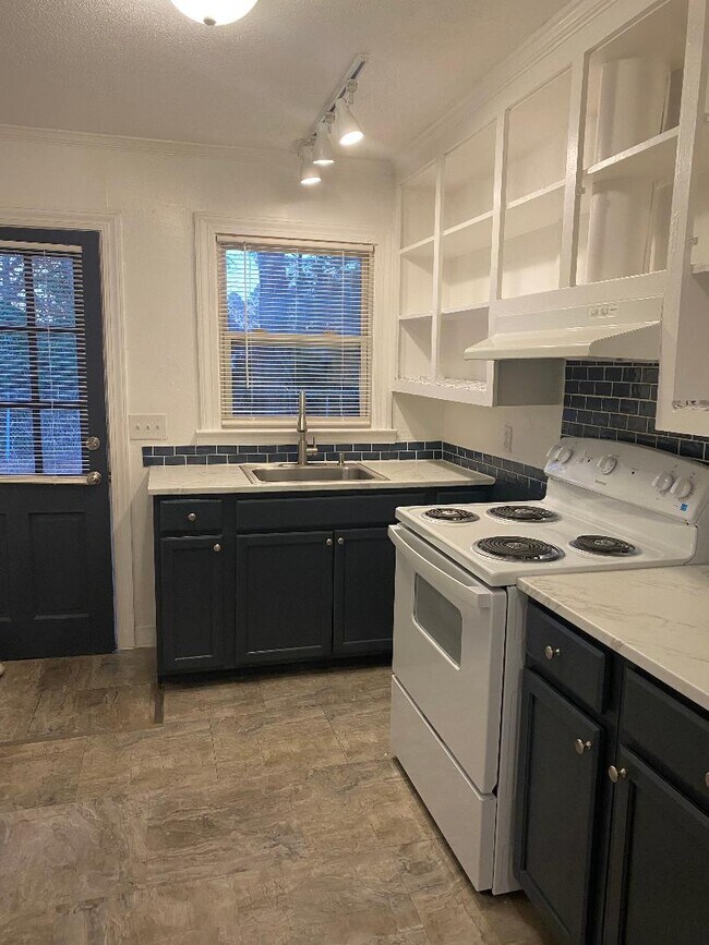 575 S 7th St unit 575, Aurora, NC 27806 - photo 5