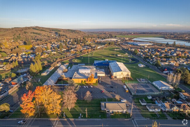 Sheridan High School earns a C- on Niche.