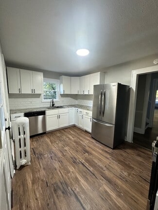 3083 E Derbyshire Rd Unit 2, Cleveland Heights, OH 44118