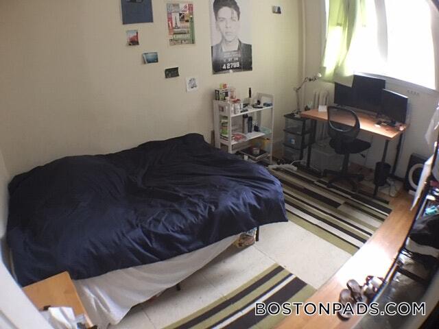 66 Egmont St unit 2, Brookline, MA 02446 - photo 4