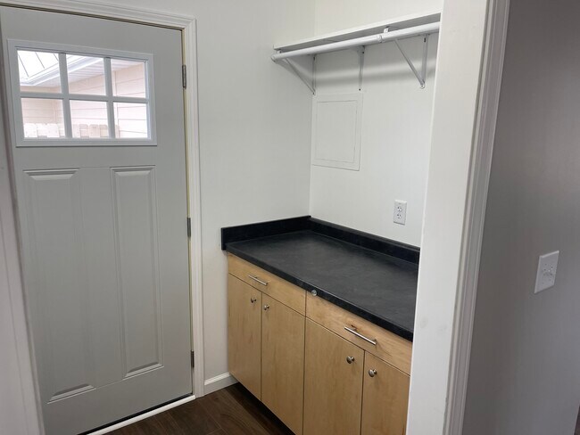 995 Madison Ave, Braidwood, IL 60408 - photo 5