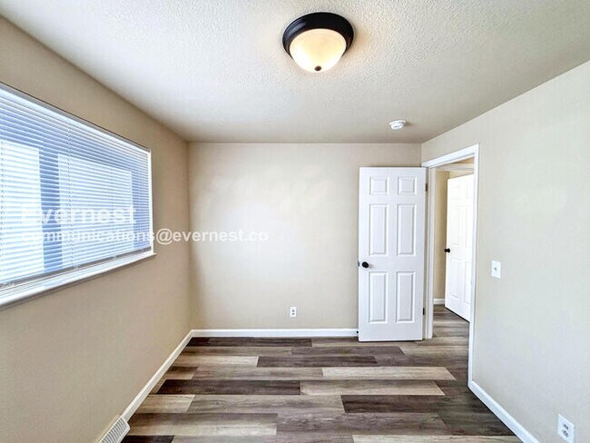 1345 Xanadu St, Aurora, CO 80011 - photo 7