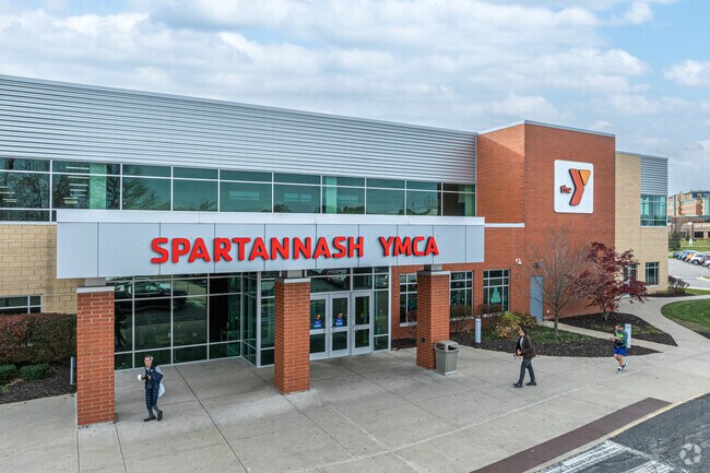 SpartanNash YMCA offers indoor activities during Wyoming winter months.