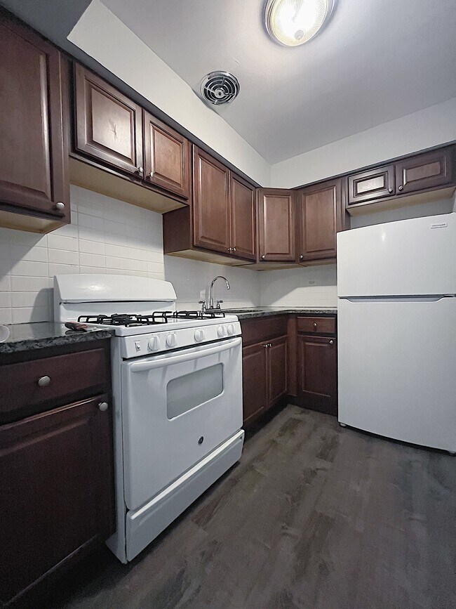 2828 N Cambridge Ave Unit 410, Chicago, IL 60657