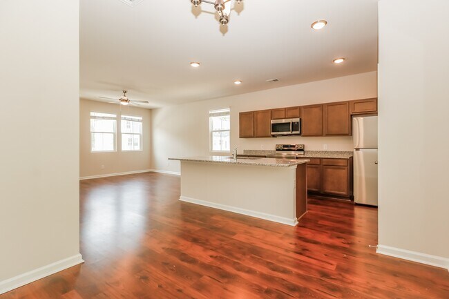 107 Morning Line Dr, Moncks Corner, SC 29461 - photo 4