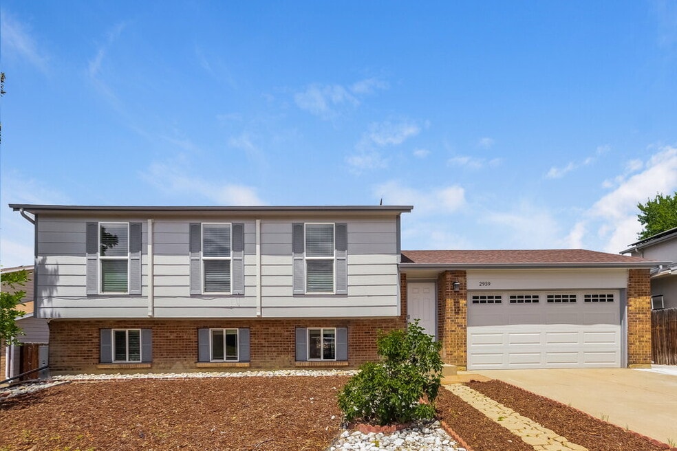 2959 W 11th Ave Cir, Broomfield, CO 80020 - photo 1