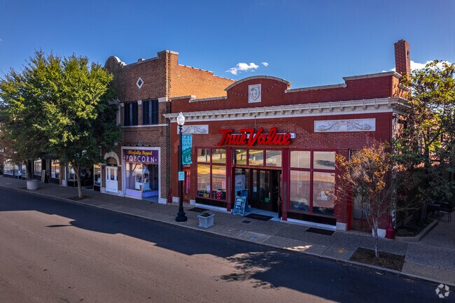 Clifton Heights residents only need to zip five minutes down the street for local shopping.