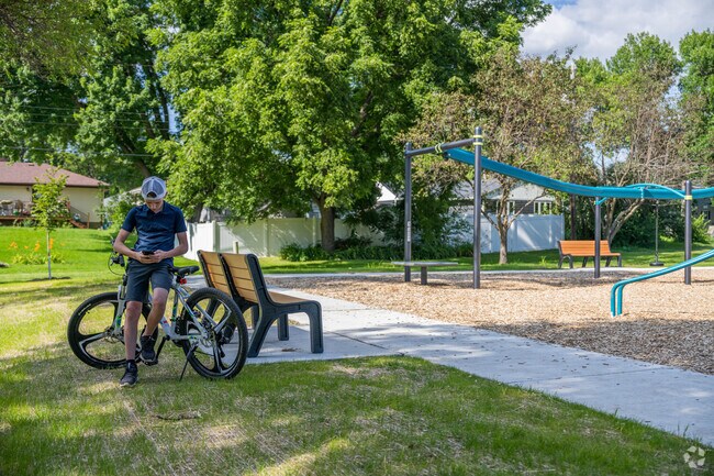 Erlandson Park has trails that connect to the neighborhood.