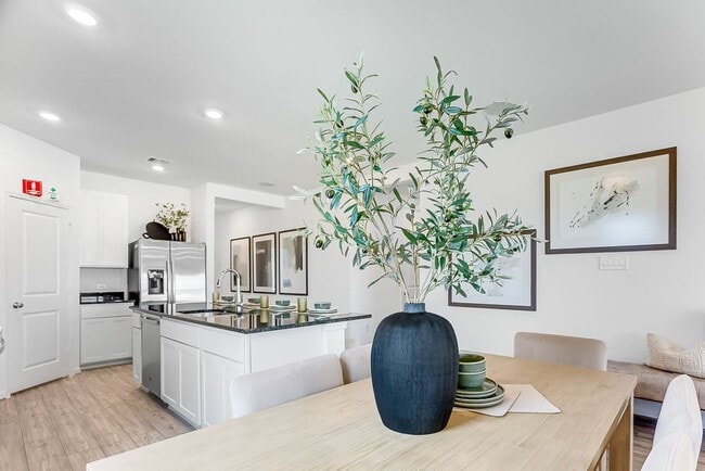 7939 Sunny Lily Loop, Cypress, TX 77433 - photo 7