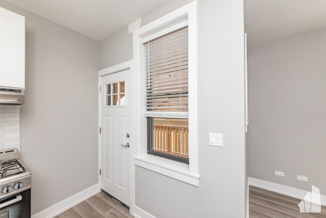 3930 N Janssen Ave unit 1E-3941, Chicago, IL 60613 - photo 6